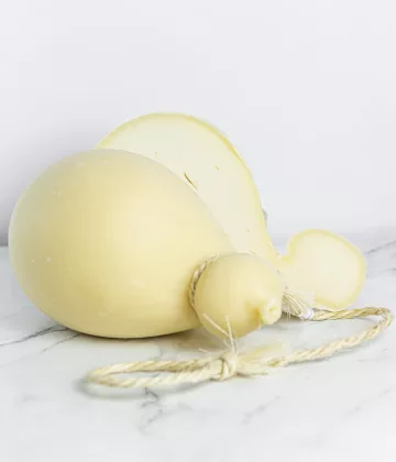 My Little ItalyCaciocavallo artigianale su .