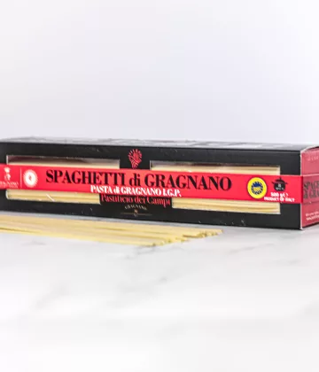 My Little ItalyConfezione da 500 g di Spaghetti di Gragnano IGP, una pasta secca fatta a mano disponibile su .