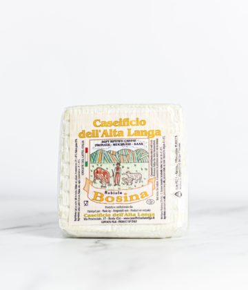 Tranche de Tomme du Pièmont, fromage aux trois laits du Piémont. My Little Italy