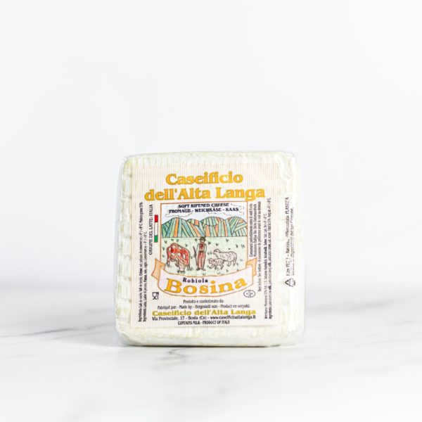 Tranche de Tomme du Pièmont, fromage aux trois laits du Piémont. My Little Italy