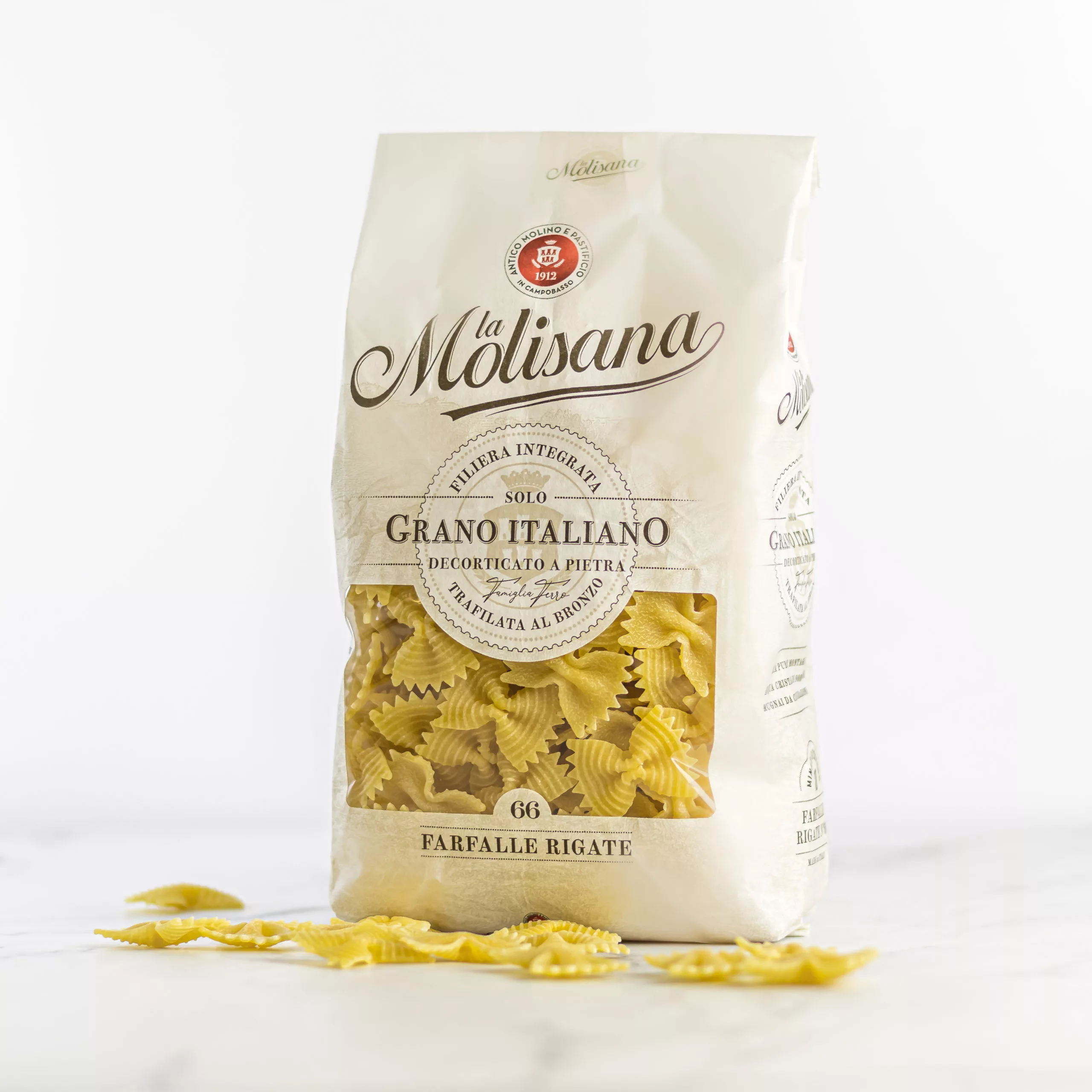 Paquet de 500g de Farfalle Rigate N°66 de La Molisana, pâtes italiennes authentiques disponibles sur My Little Italy.