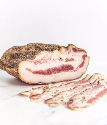 Tranche de Guanciale de Larderia Sanguinetti, charcuterie italienne traditionnelle vendue exclusivement sur My Little Italy.
