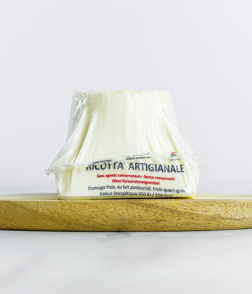Ricotta fraîche artisanale à base de lait suisse de vache - My Little Italy