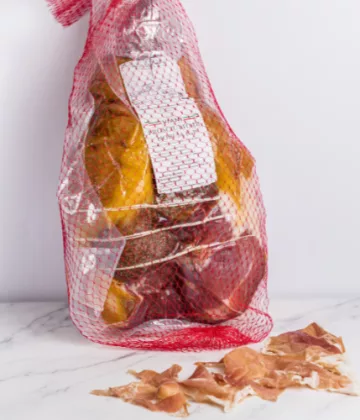 Jambon de Norcia IGP tranché disponible sur My Little Italy, l'épicerie en ligne de produits alimentaires italiens