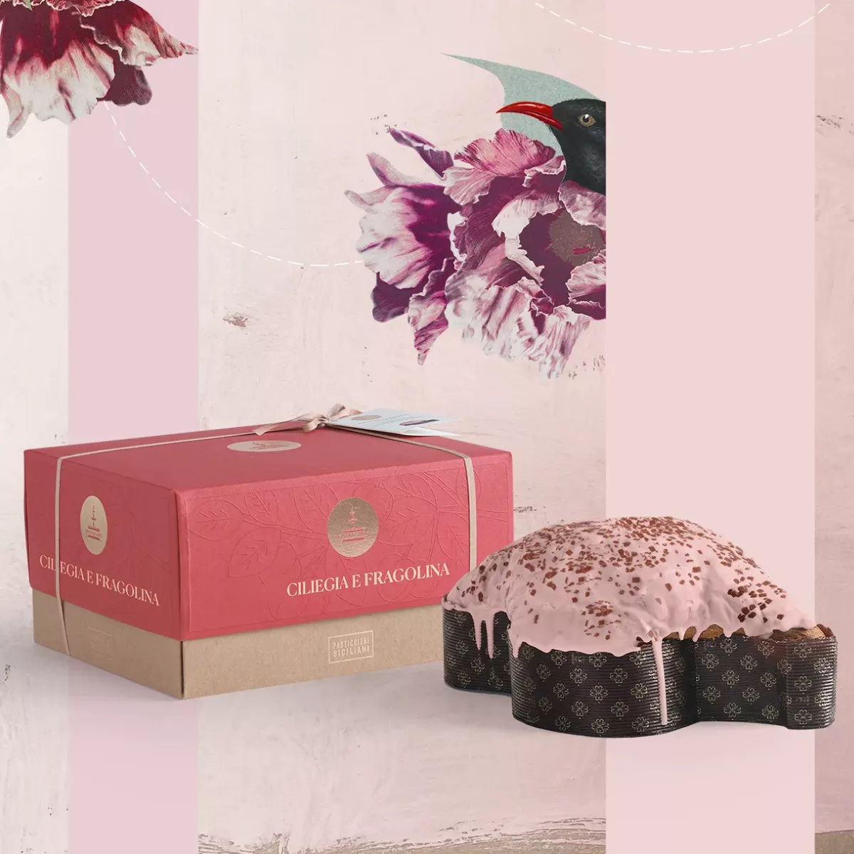 Découvrez la Colombe de Pâques Cerise et Fraise de Fiasconaro chez My Little Italy. Un gâteau de Pâques de 1kg riche en fruits siciliens et en chocolat.