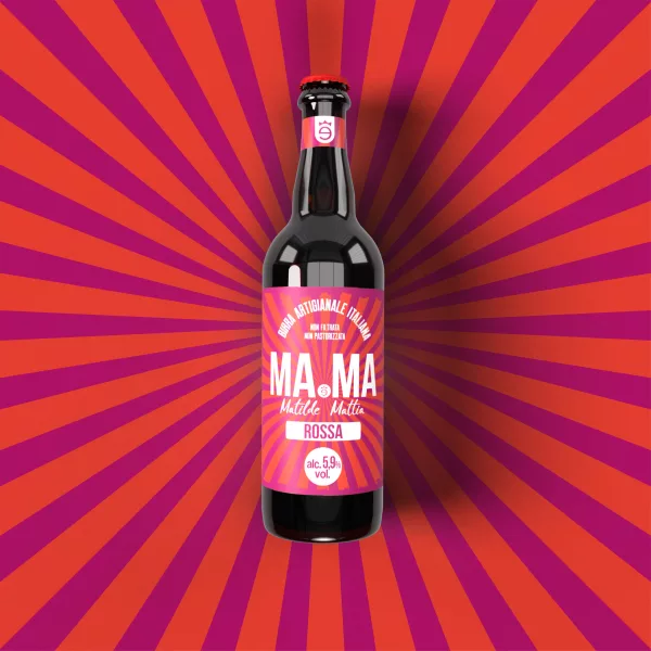 Bottiglia di birra artigianale ambrata Rossa MaMa su sfondo rosso