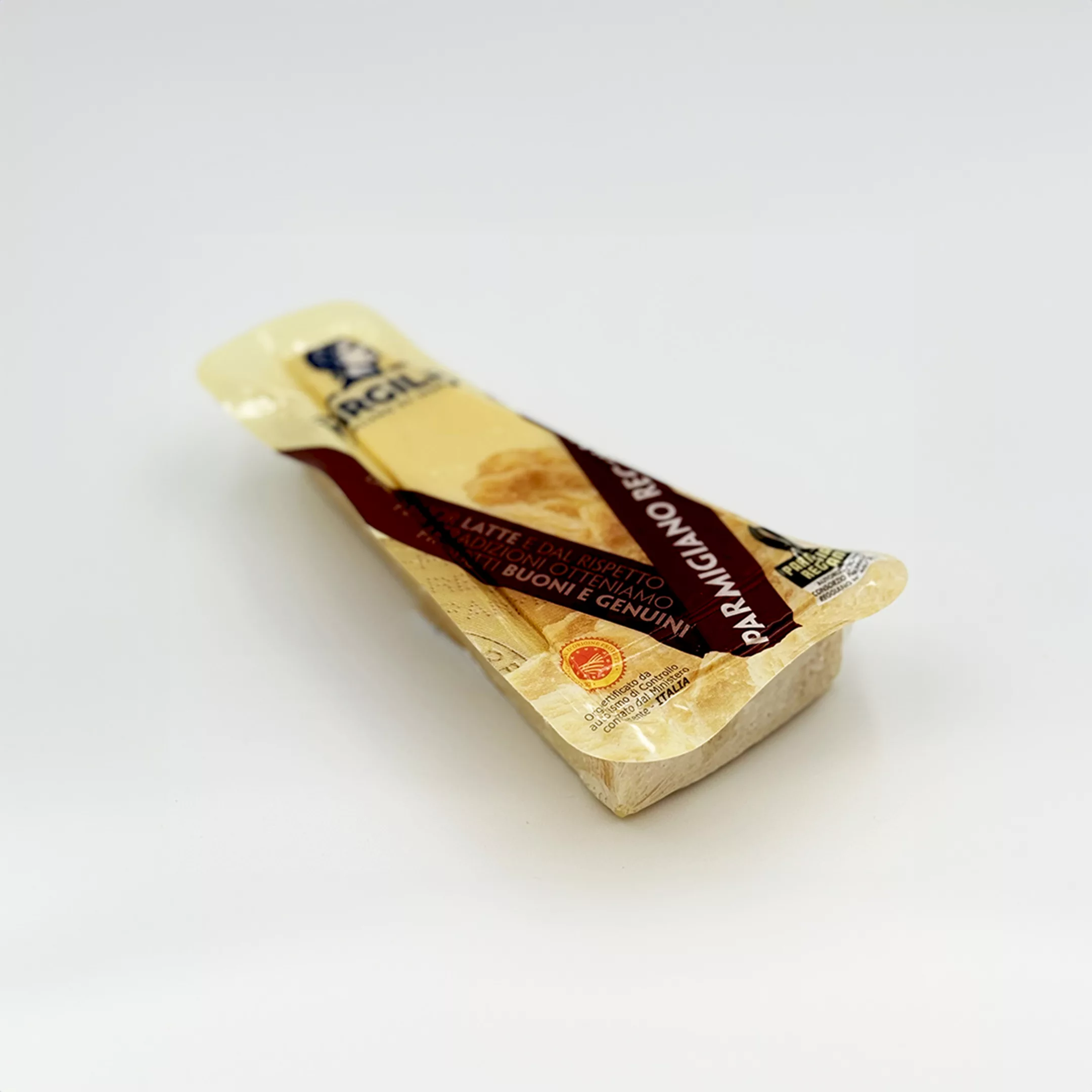 Morceau de Parmigiano Reggiano avec un affinage de 18mois, disponible au format de 300g