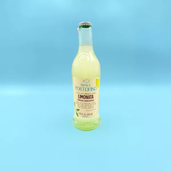 Limonata del TigullioBottiglia di limonata fatta in casa da Niasca Portofino