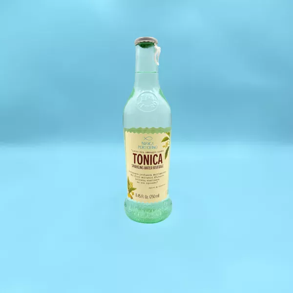 Bouteille de Tonica, boisson délicate de Niasca Portofino